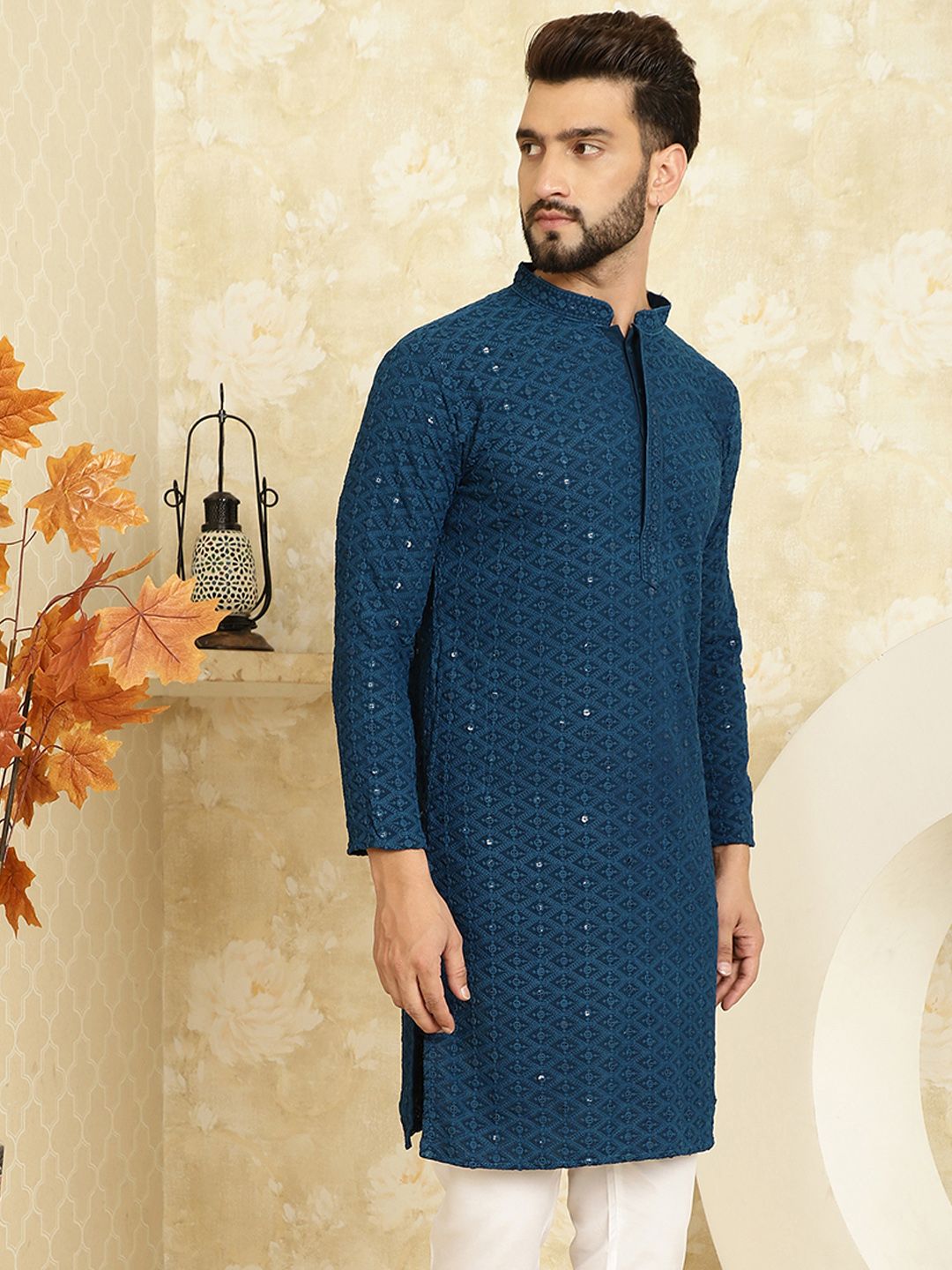 SOJANYA Men Teal Thread Work Kurta