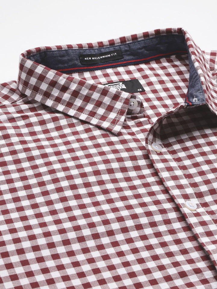Thomas Scott Men Classic Slim Fit Gingham Checks Checked Casual Shirt
