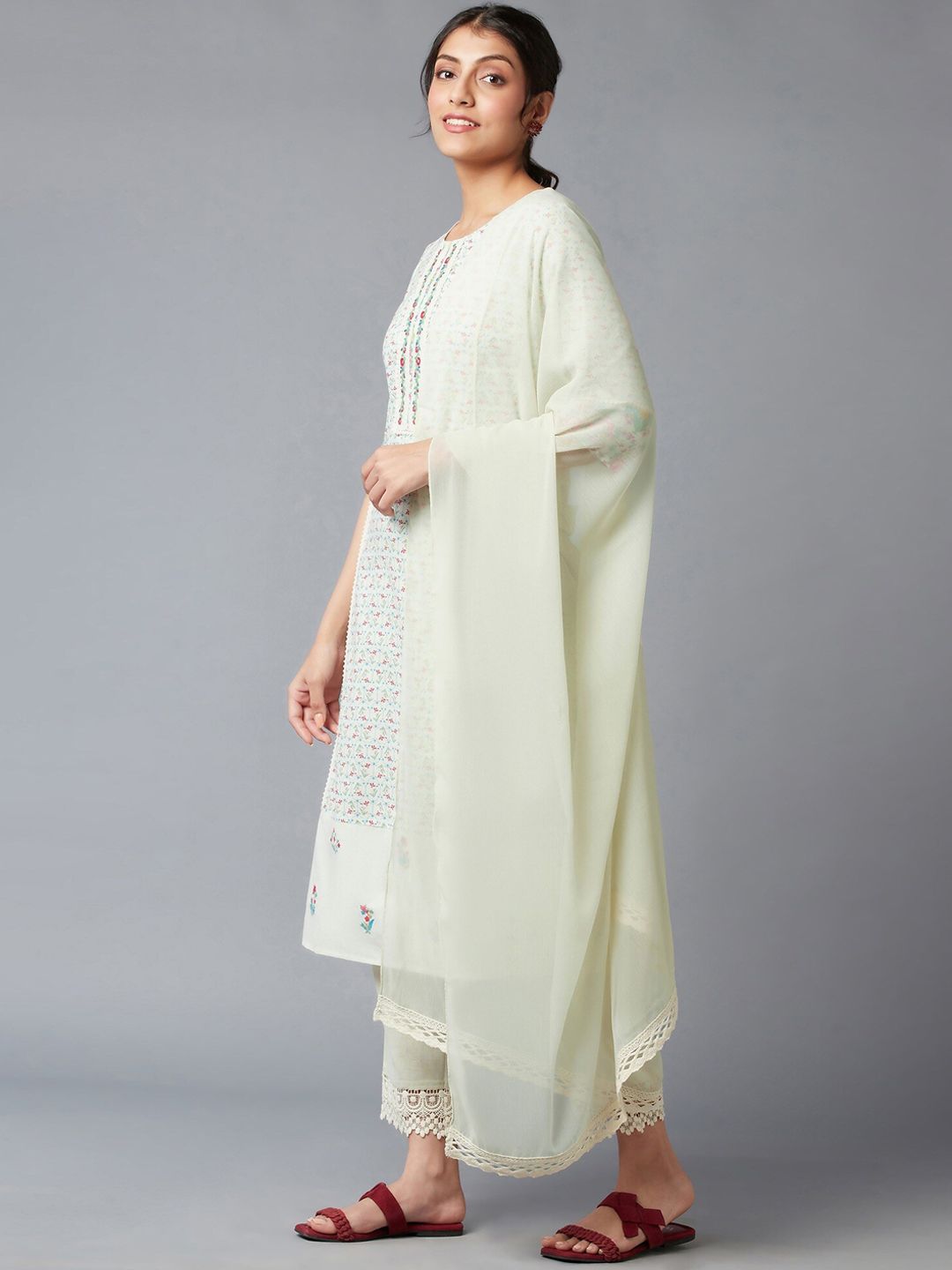 W Women Green Floral Printed Pure Cotton Kurta with Trousers & With Dupatta