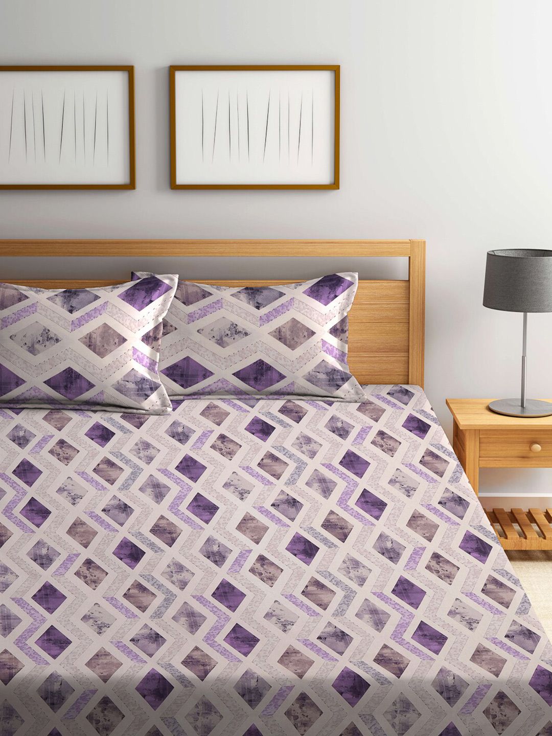 KLOTTHE White Geometric Cotton 400 TC King Superfine Bedsheet dengan 2 Sarung Bantal-98 x 89 inci