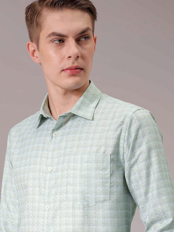 The Indian Garage Co. X Luxe Men Slim Fit Opaque Checked Formal Shirt