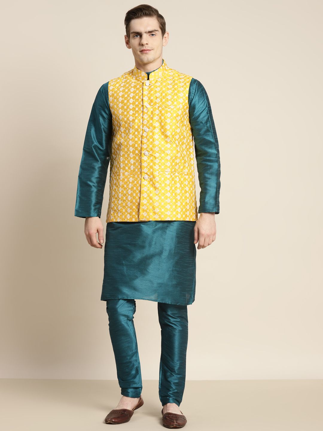 SOJANYA Kurta Lelaki dengan Jaket Nehru Bersulam Motif Churidar & Etnik