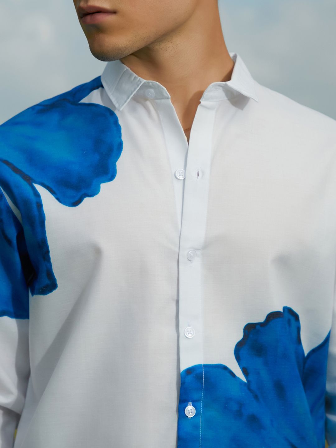 Campus Sutra Men Relaxed Fit Spread Collar Floral Printed Cotton Casual Shirt