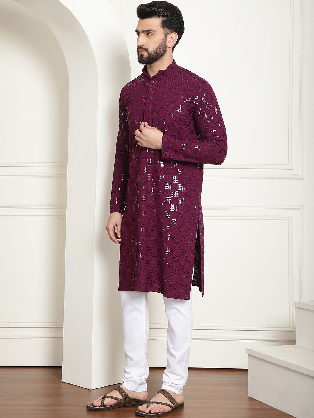 SOJANYA Kurta Kapas Tulen Sulam Geometrik dengan Churidar