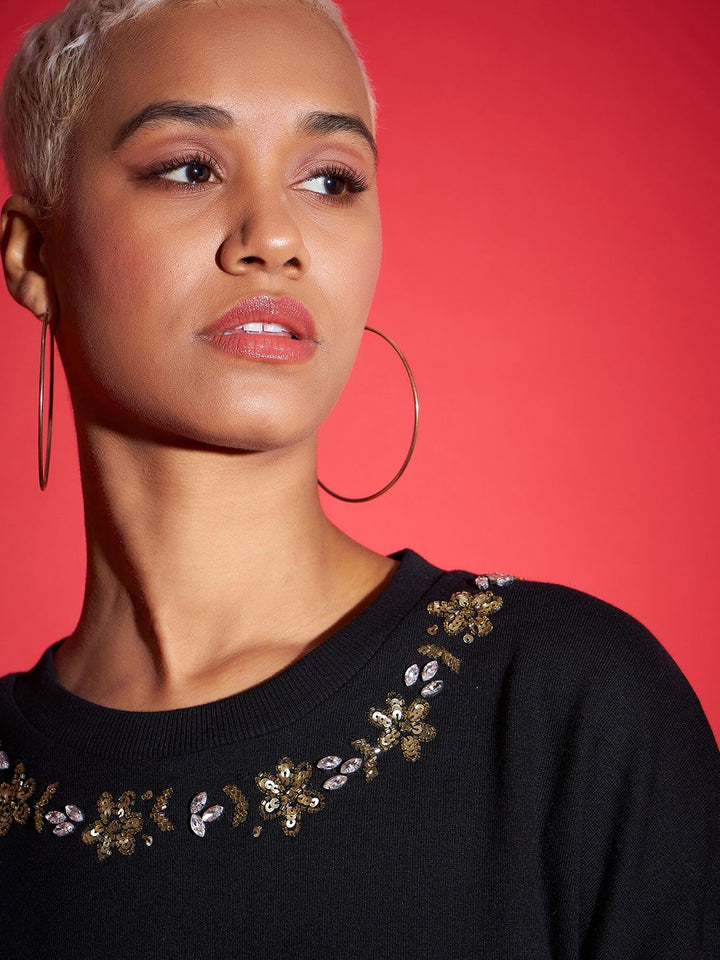 SASSAFRAS Black Embroidered Oversized Sweatshirt