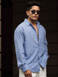 Powerlook Men Spread Collar Vertical Striped Cotton Casual Shirt