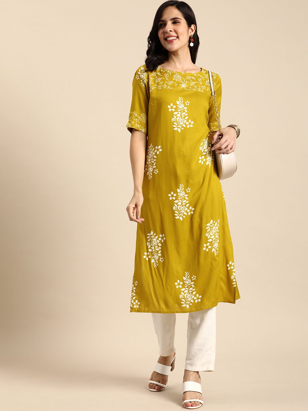 Anouk Floral Printed Round-Neck Regular Kurta