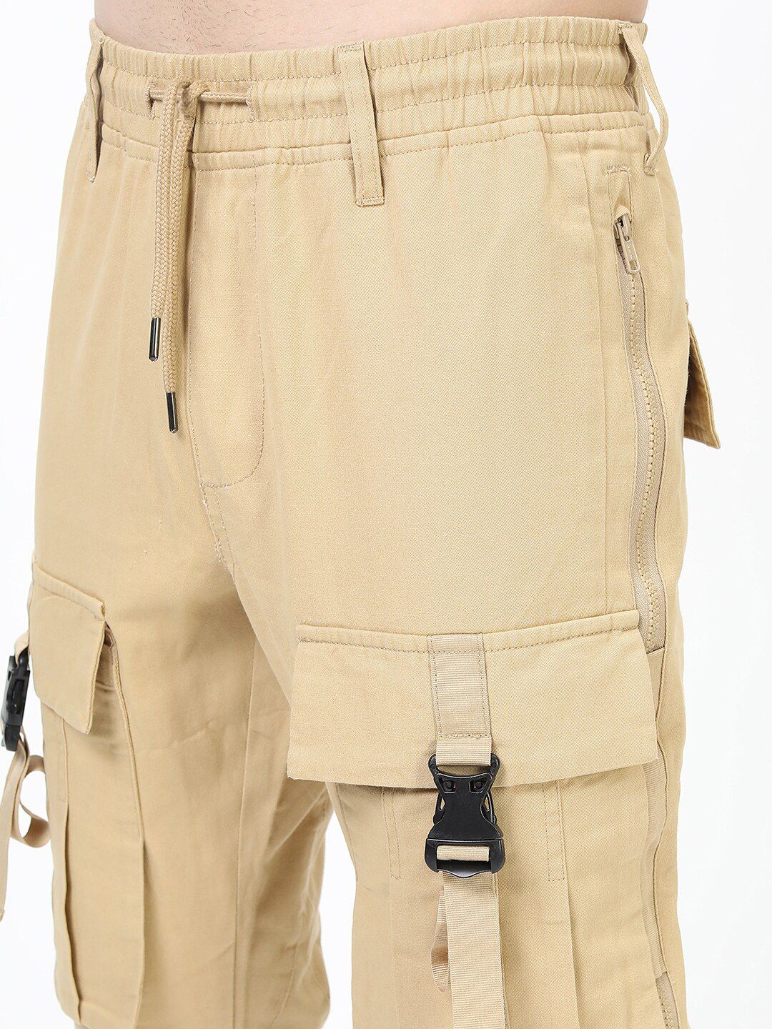 HIGHLANDER Men Beige Easy Wash Cargos Trousers