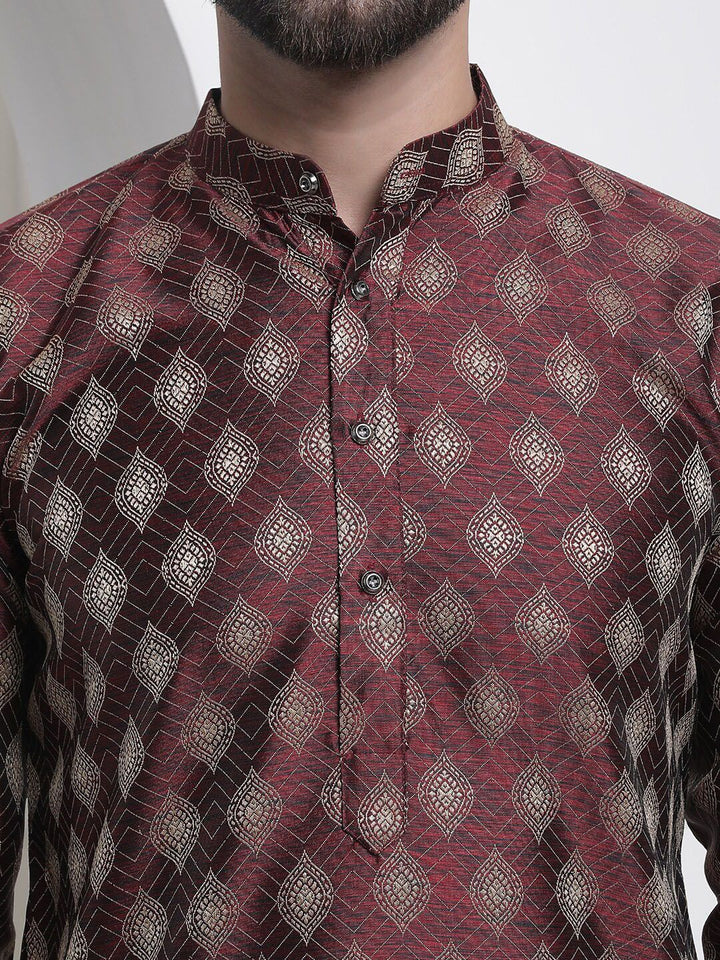 SOJANYA Ethnic Motifs Woven Design Mandarin Collar Straight Kurta
