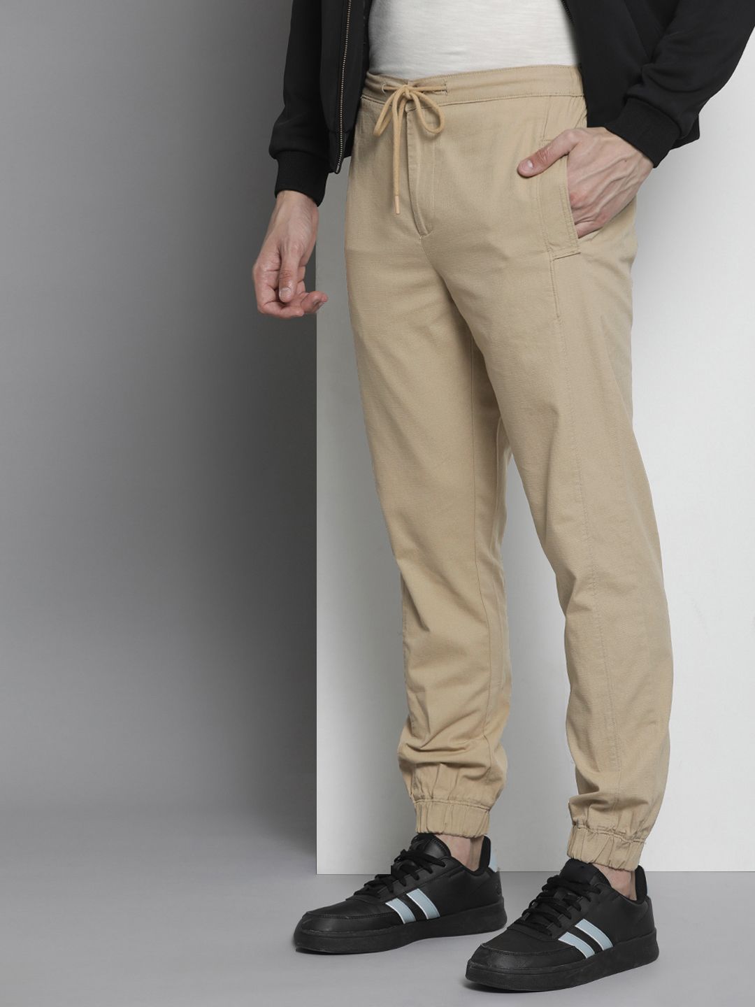 The Indian Garage Co Men Pure Cotton Regular Fit Joggers