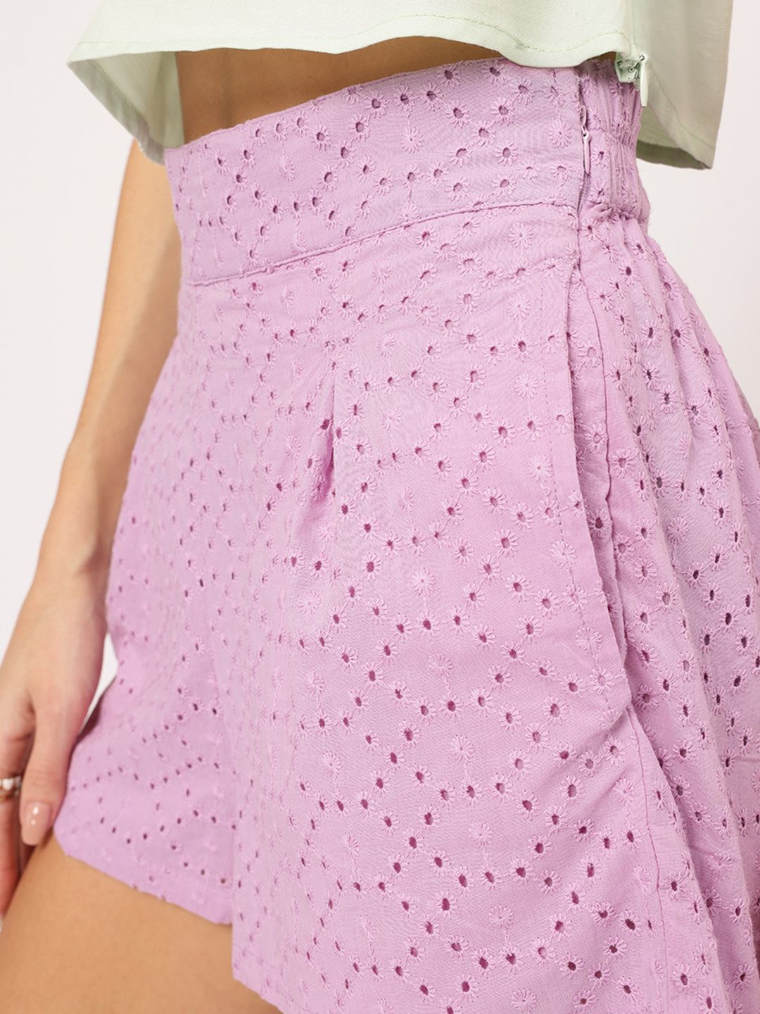 DressBerry Women Cottagecore Chic Pleated Schiffli Short