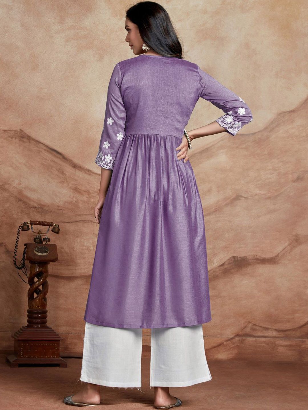 KALINI Women Chikankari Embroidery Kurta