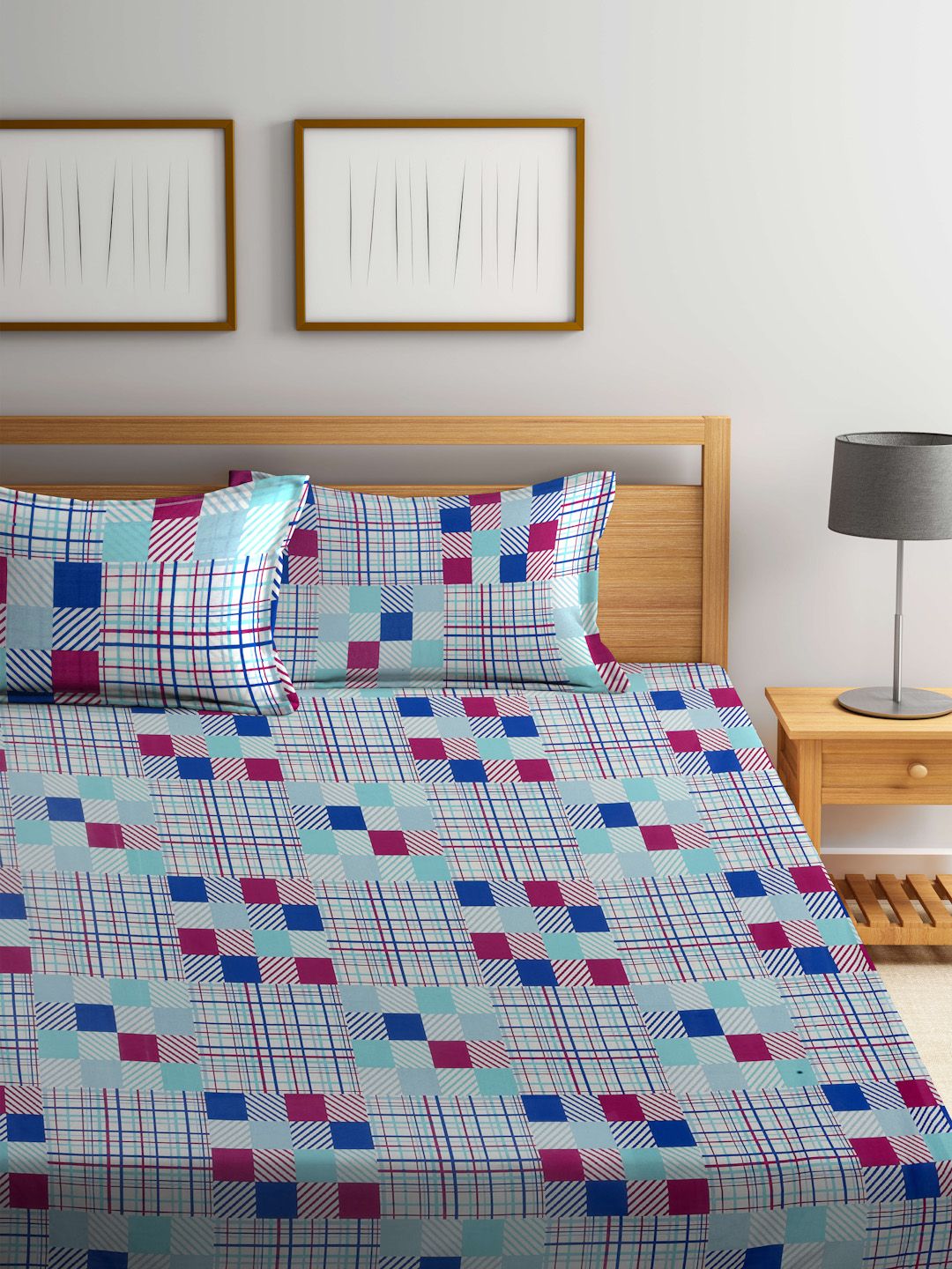 BOMBAY DYEING Marigold Blue Geometric Cotton 104 TC Queen Bedsheet & 2 Pillow Covers