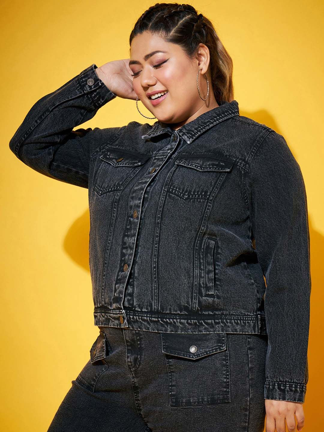 SASSAFRAS Curve Plus Size Washed Denim Jacket