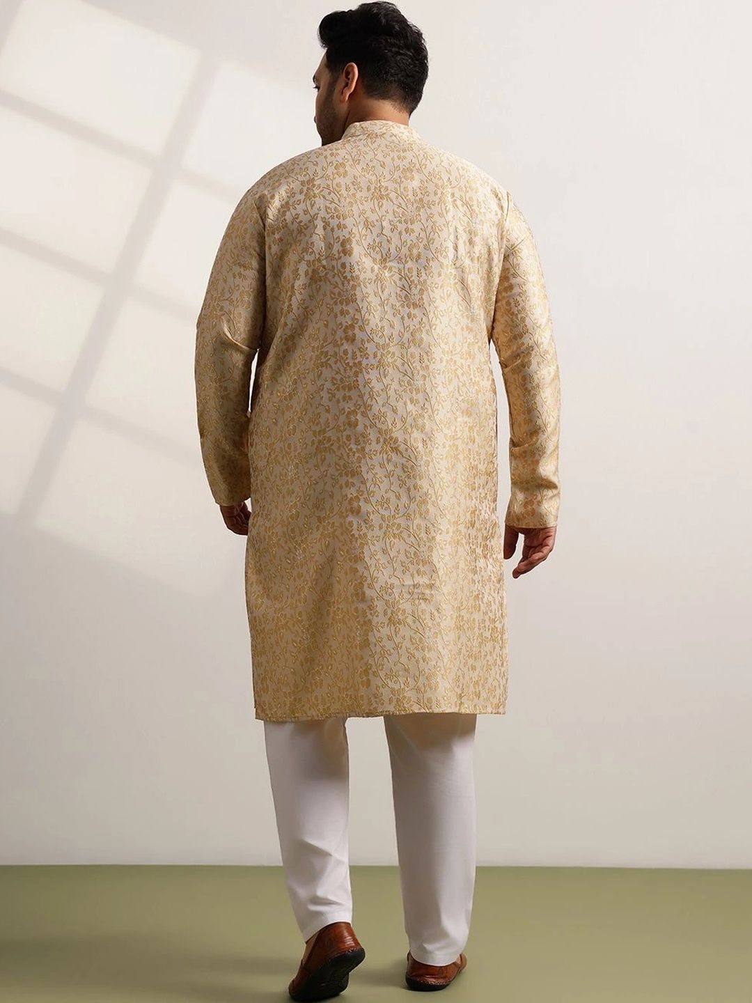 SOJANYA PLUS Men Ethnic Motifs Regular Kurta with Pyjamas
