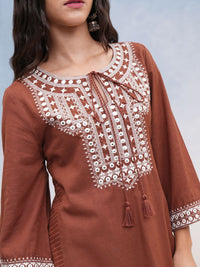 Vishudh Geometric Embroidered A Line Kurta