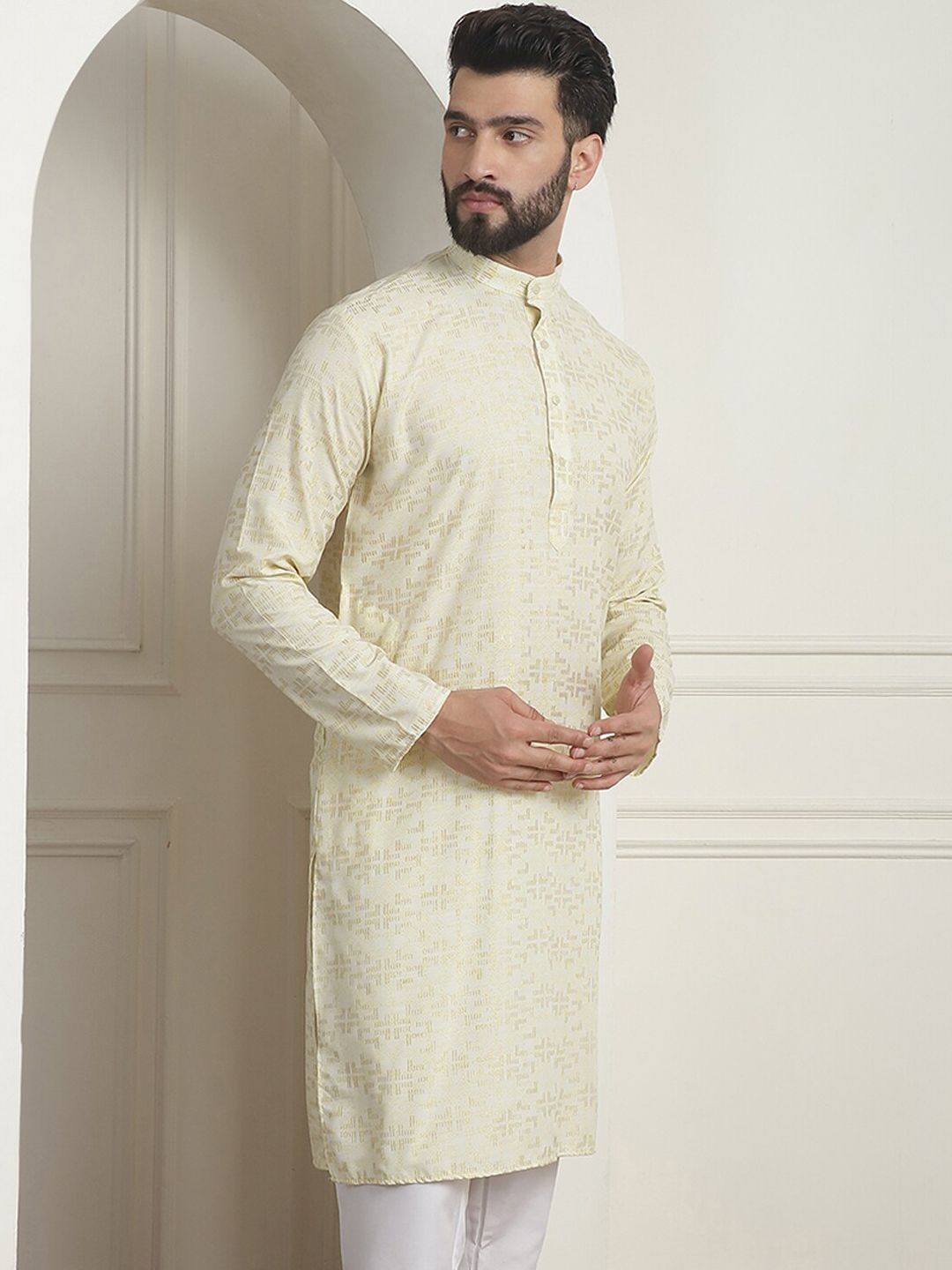 SOJANYA Printed Mandarin Collar Long Sleeves Straight Kurta