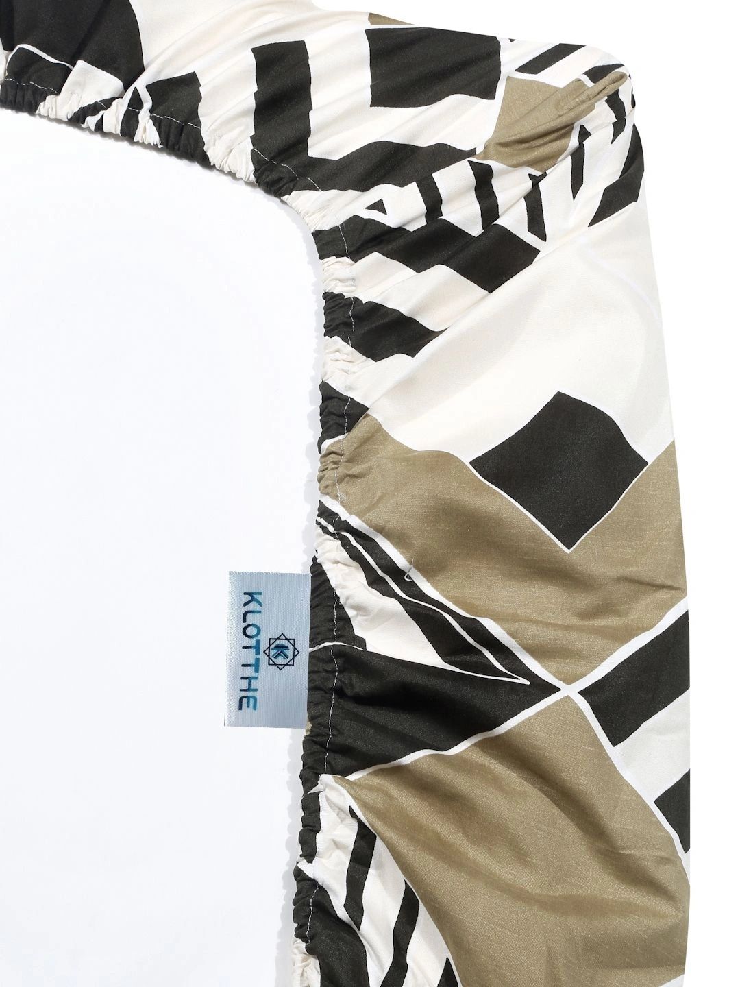 Moda Rapido Multicoloured & Black Geometric 300 TC Single Bedsheet with 1 Pillow Covers