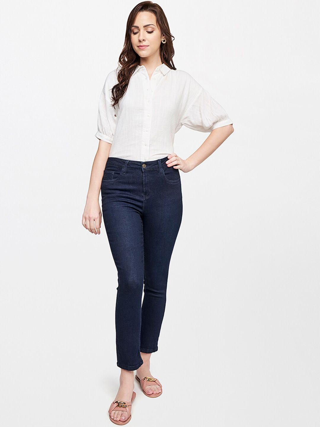 AND Women Blue Solid Straight Cropped Fit Trousers
