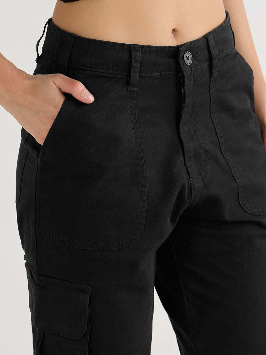 Bewakoof Women Straight Cargo Pants