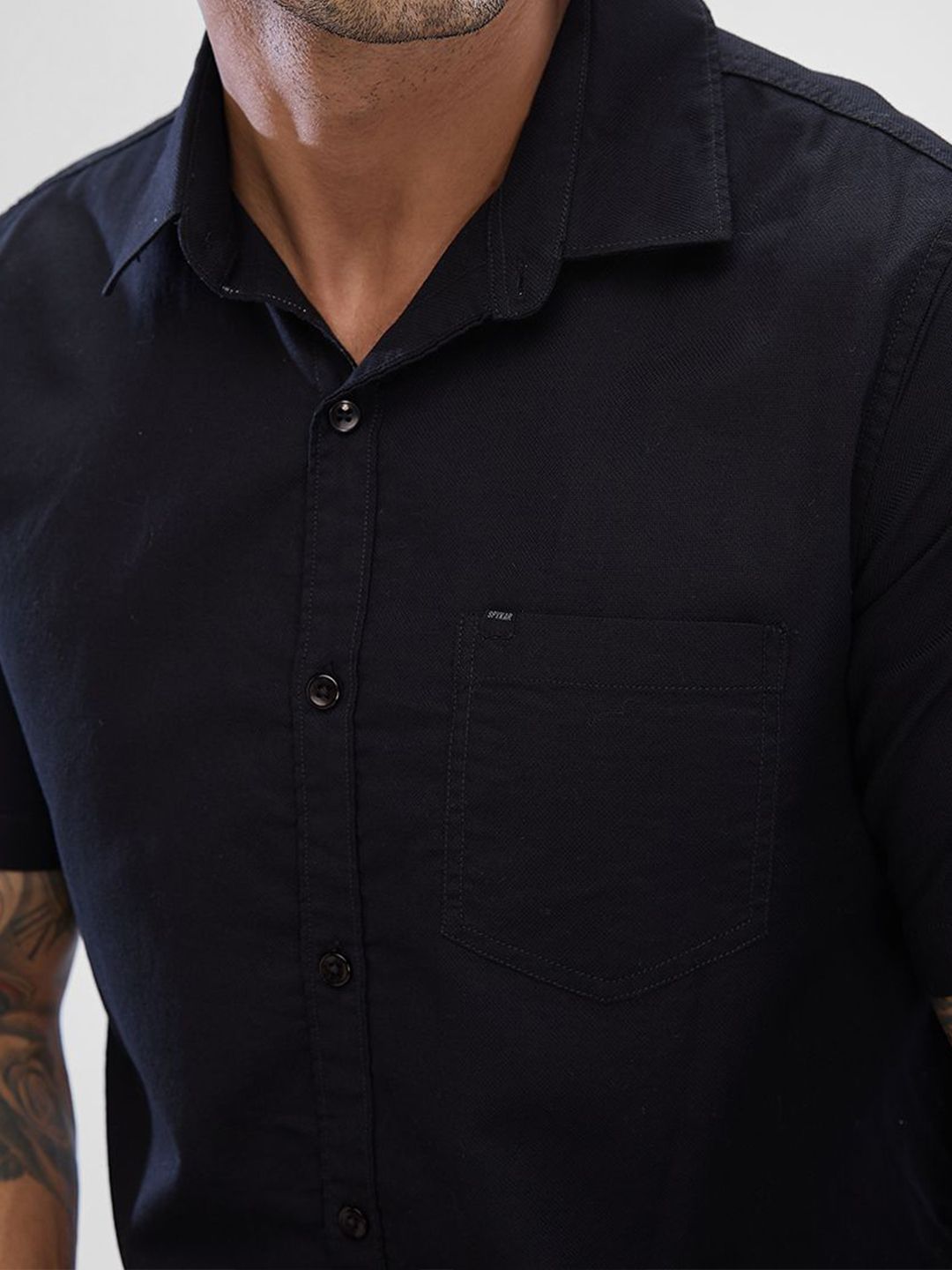SPYKAR Men Slim Fit Opaque Solid Spread Collar Casual Shirt