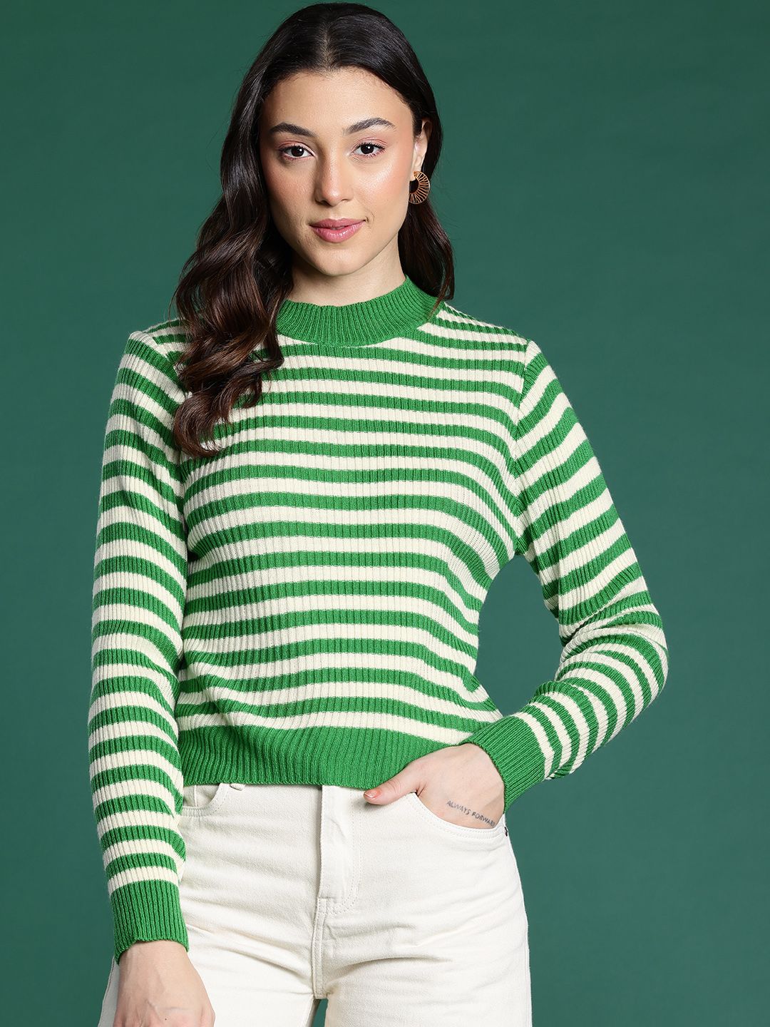 DressBerry Round Neck Striped Pullover