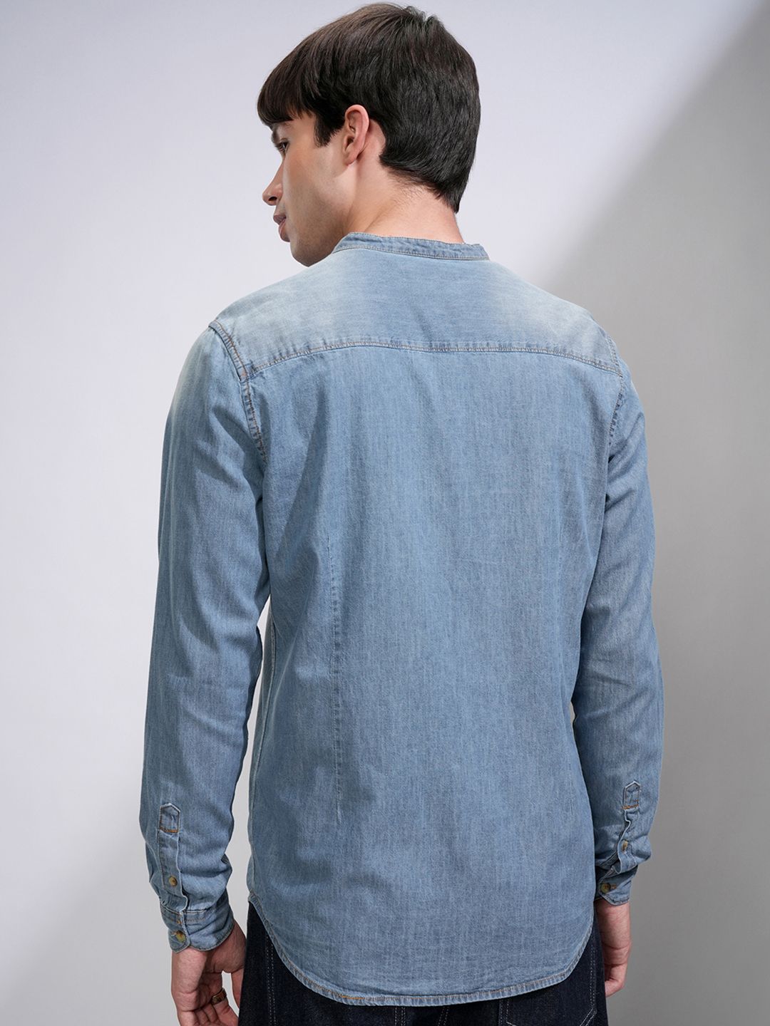 HIGHLANDER Men Blue Slim Fit Faded Casual Denim Shirt