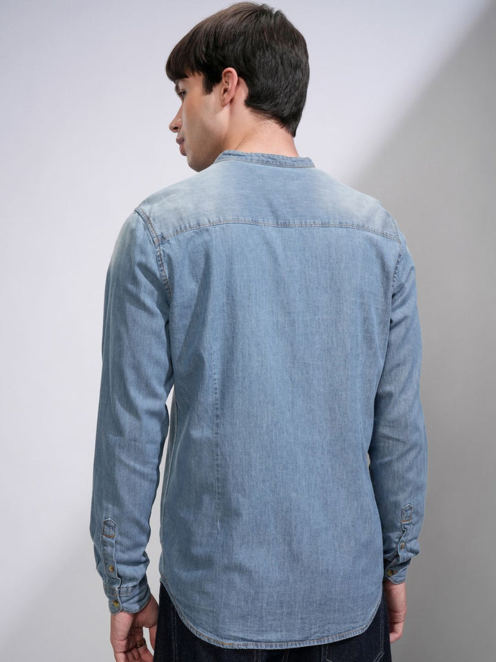 HIGHLANDER Men Blue Slim Fit Faded Casual Denim Shirt