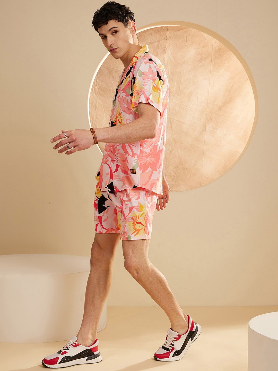 DENNISON The Vacay Mode Geometric Printed Collar Shirt With Shorts