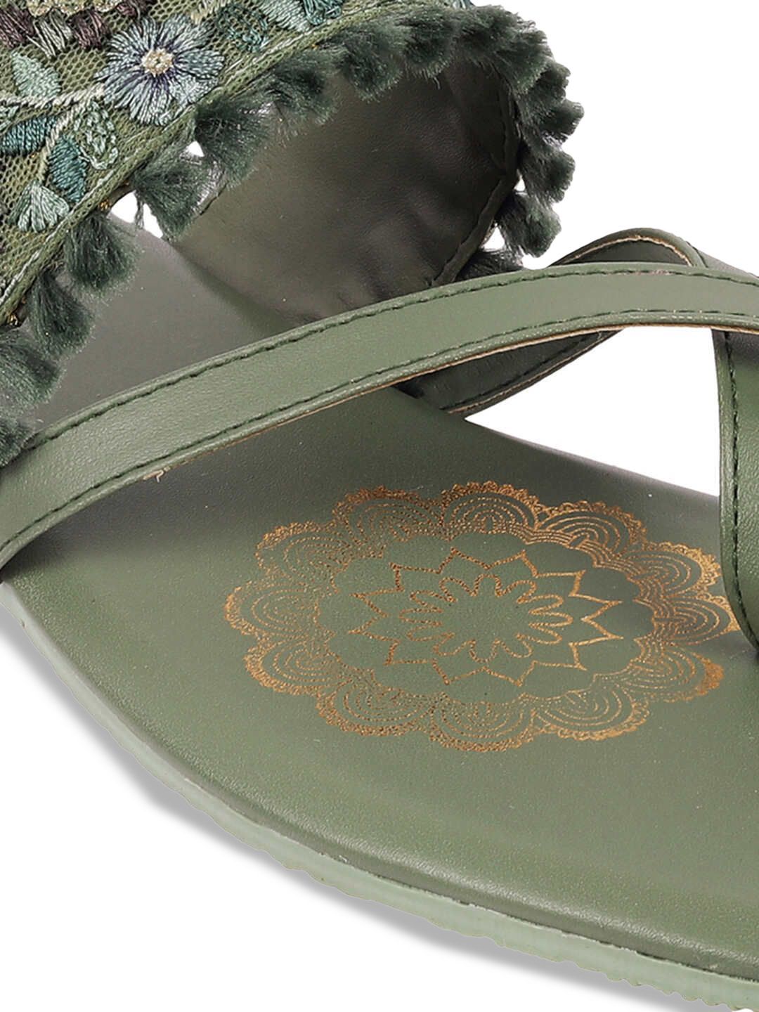 Metro Women Embroidered One Toe Flats