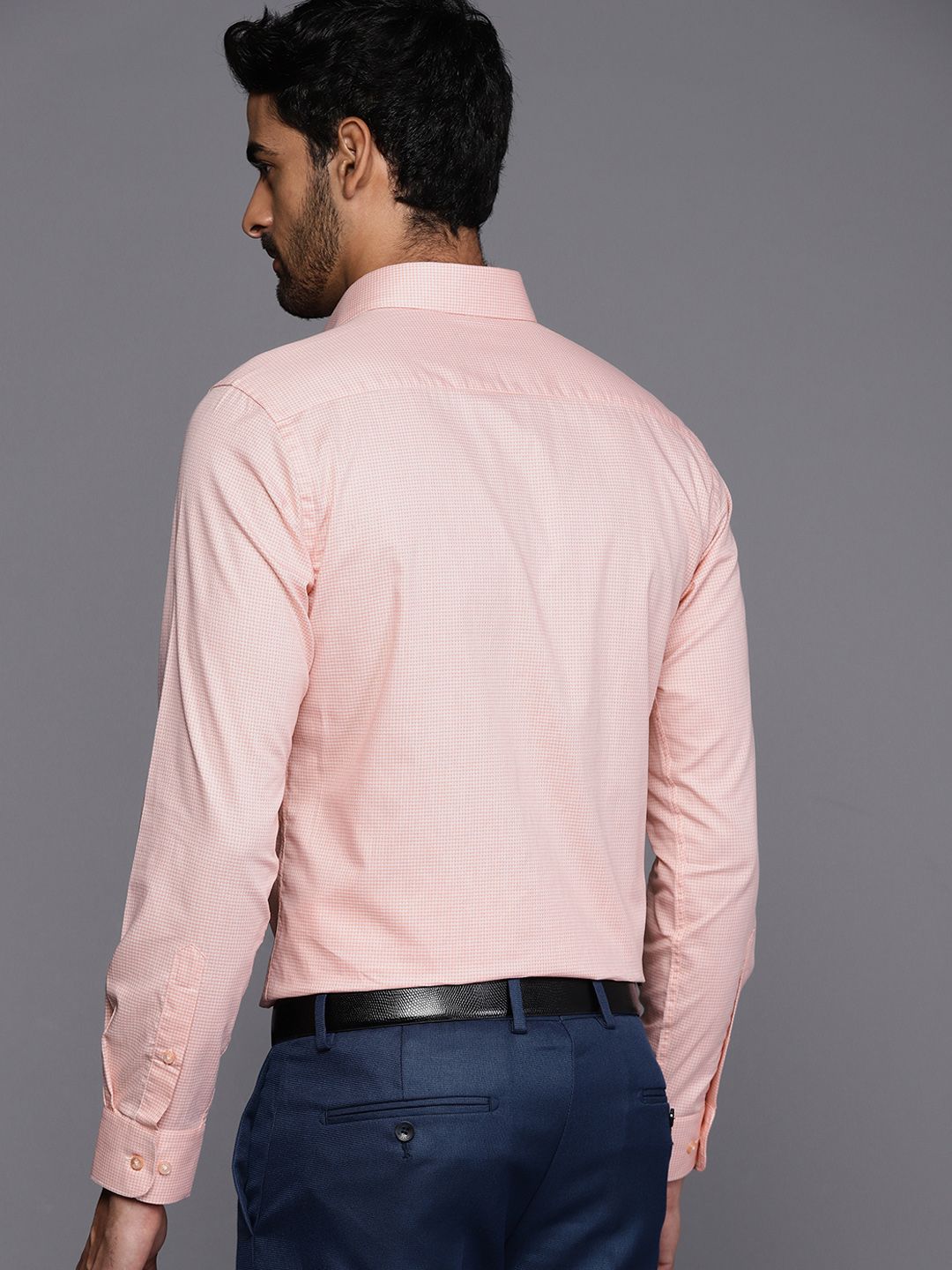 Raymond Men Peach-Coloured & Off-White Pure Cotton Self-Checked Slim Fit Formal Shirt