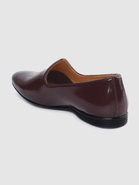 House of Pataudi Men Burgundy Solid Mojaris with Embroidered Detail