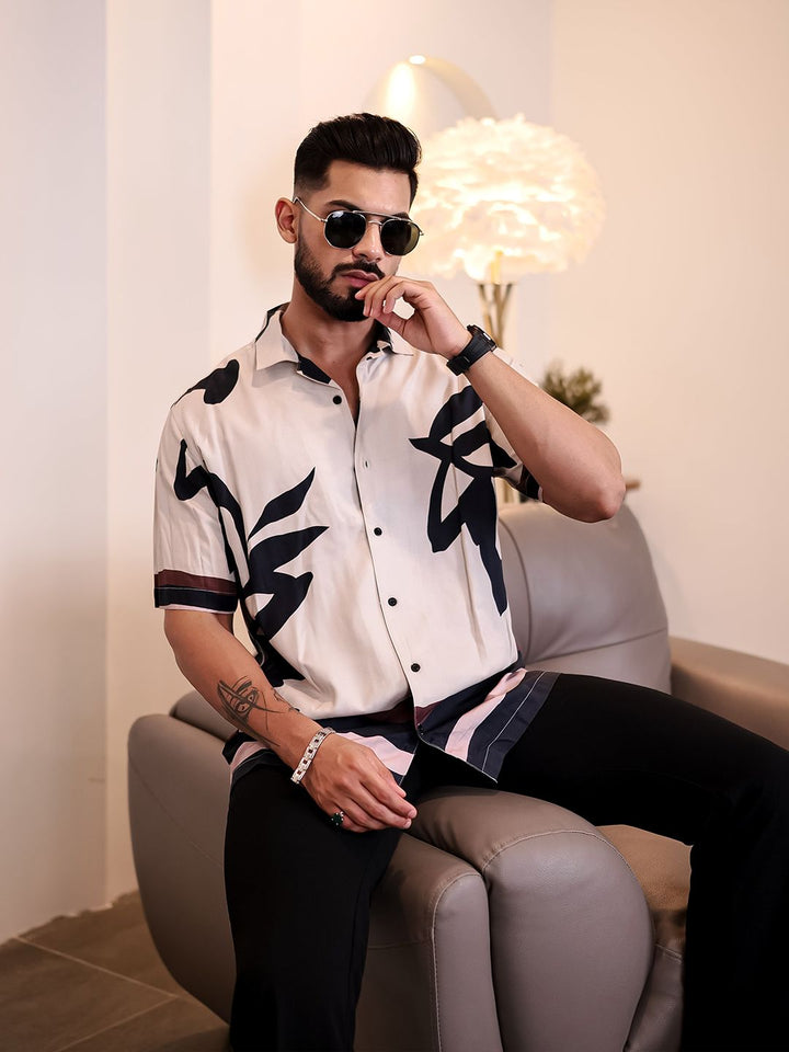 Eszett Baju Kasual Spread Collar Bercetak Abstrak