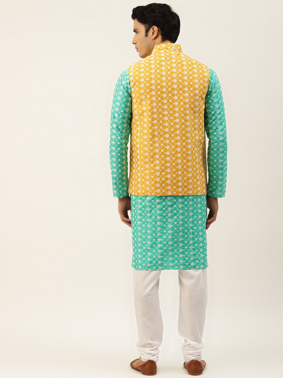 SOJANYA Men Yellow & Green Ethnic Motifs Embroidered Kurta with Churidar