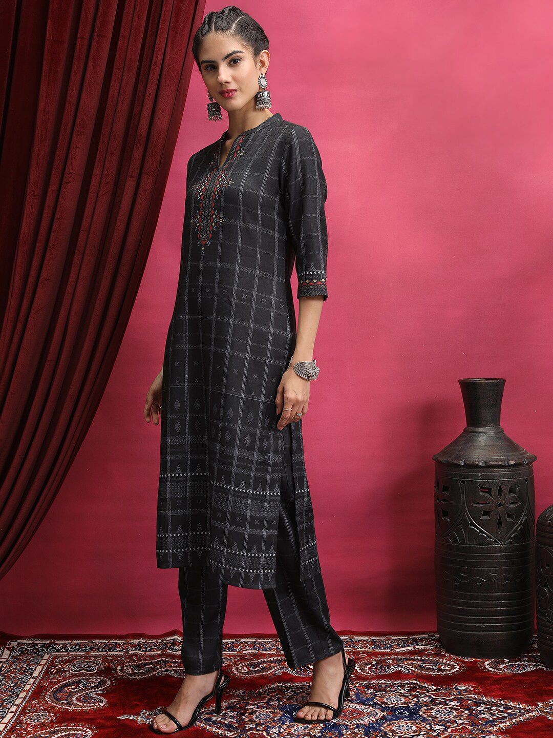 Vishudh Black Ethnic Motifs Printed Notch Neck Kurta With Trouser