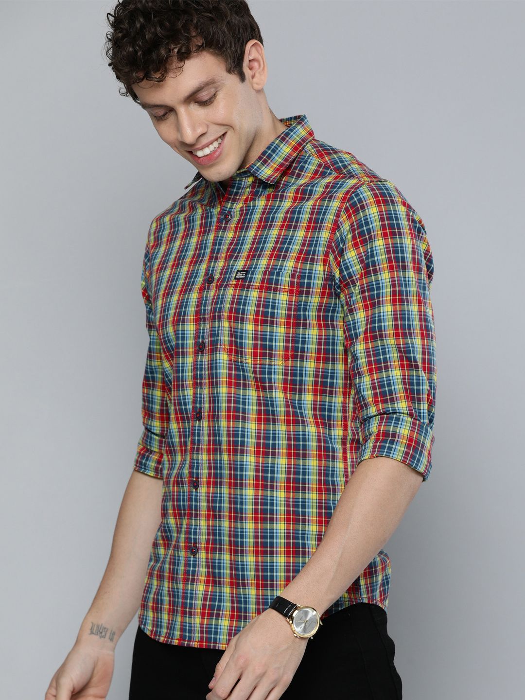 The Indian Garage Co Men Multicoloured Slim Fit Checked Casual Shirt