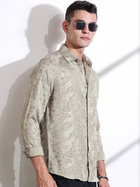 Thomas Scott Men Classic Slim Fit Cutaway Collar Textured Casual Shirt