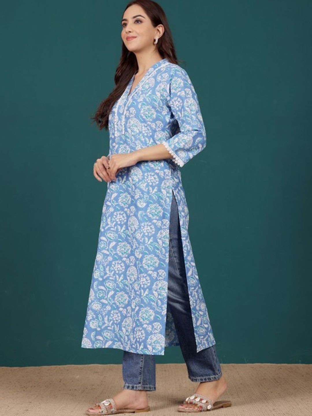 Varanga Women Floral Printed Floral Kurta