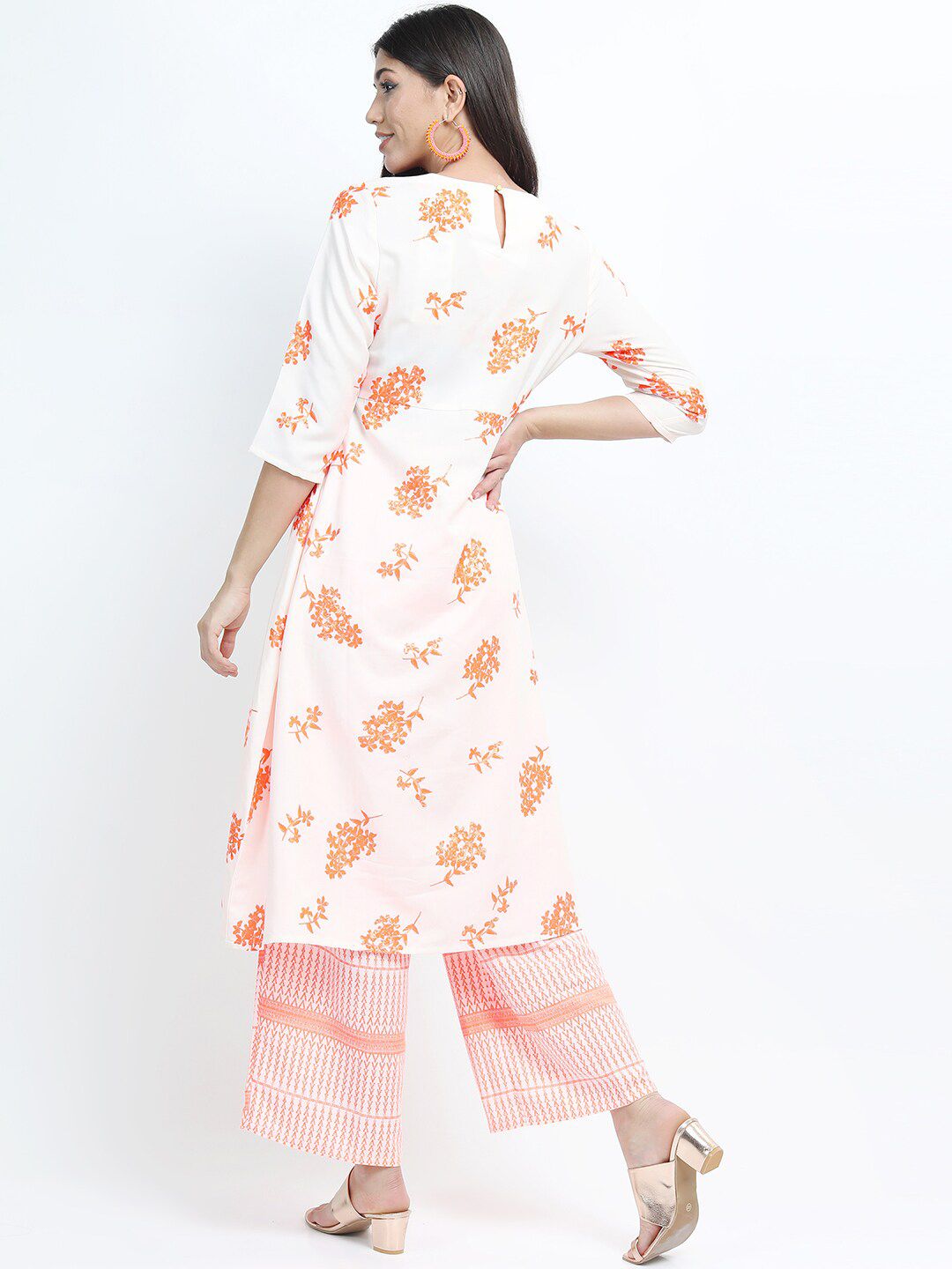 Vishudh Women Off White Floral Printed Pure Cotton Kurta with Palazzos