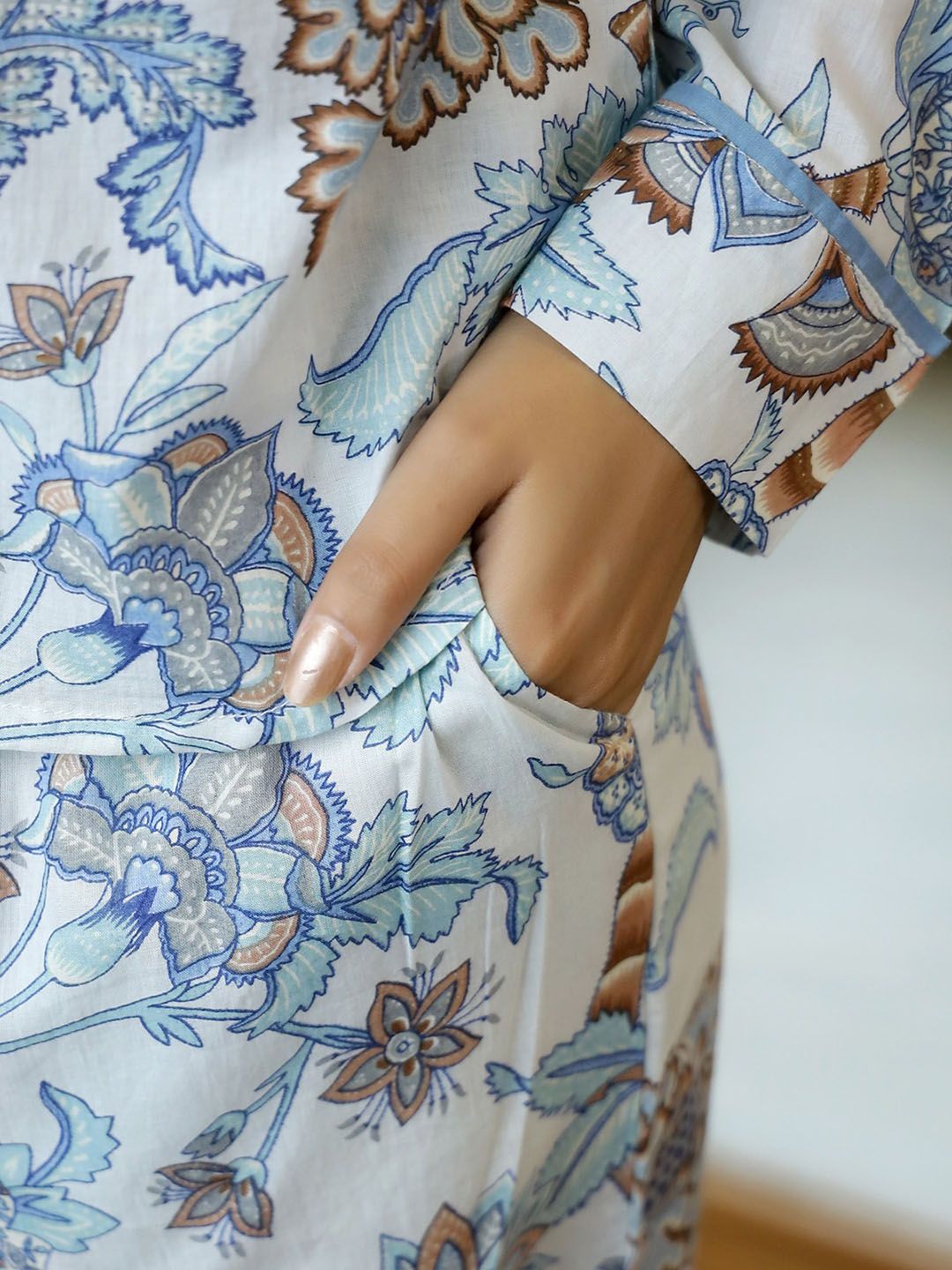 SANSKRUTIHOMES Women Grey & White Printed Pure Cotton Night suit