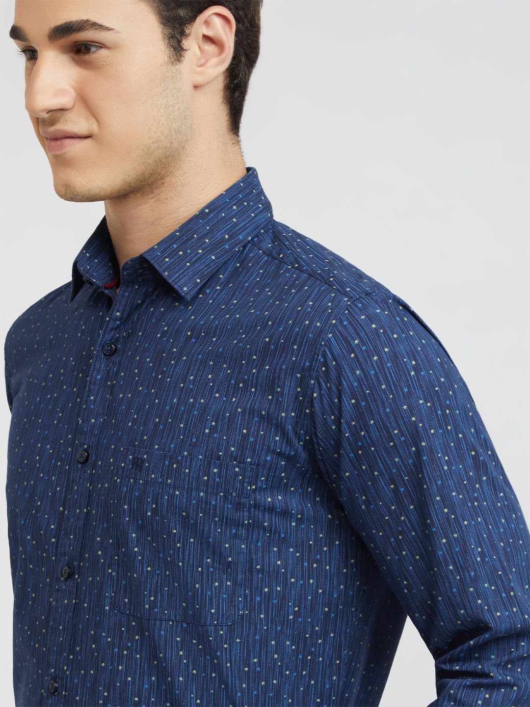 Raymond Men Slim Fit Micro Ditsy Printed Pure Cotton Casual Shirt