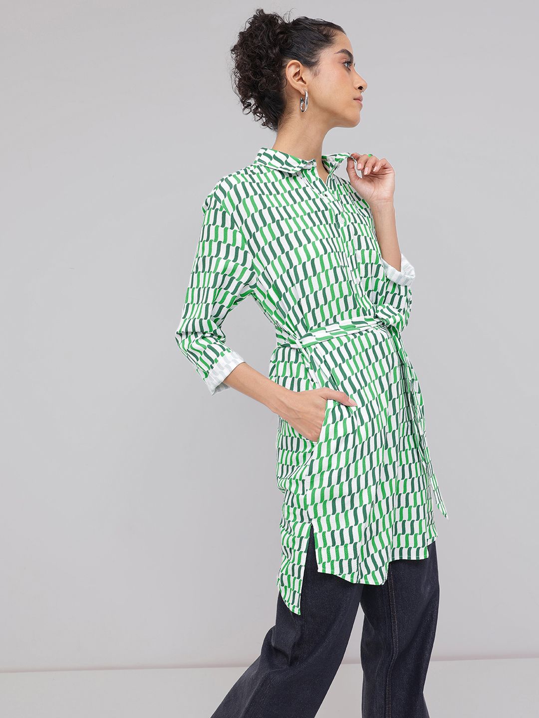 DressBerry Artistic Flair Printed Shirt Style Longline Top