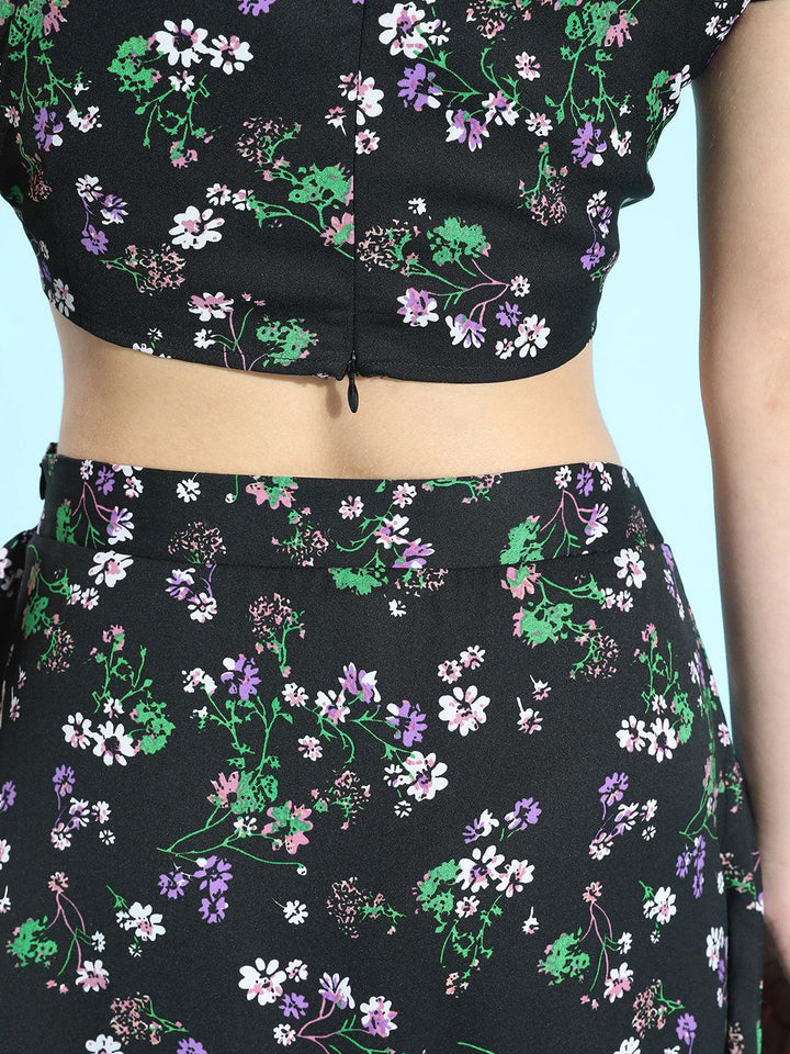 Berrylush Women Stylish Black Floral Dress