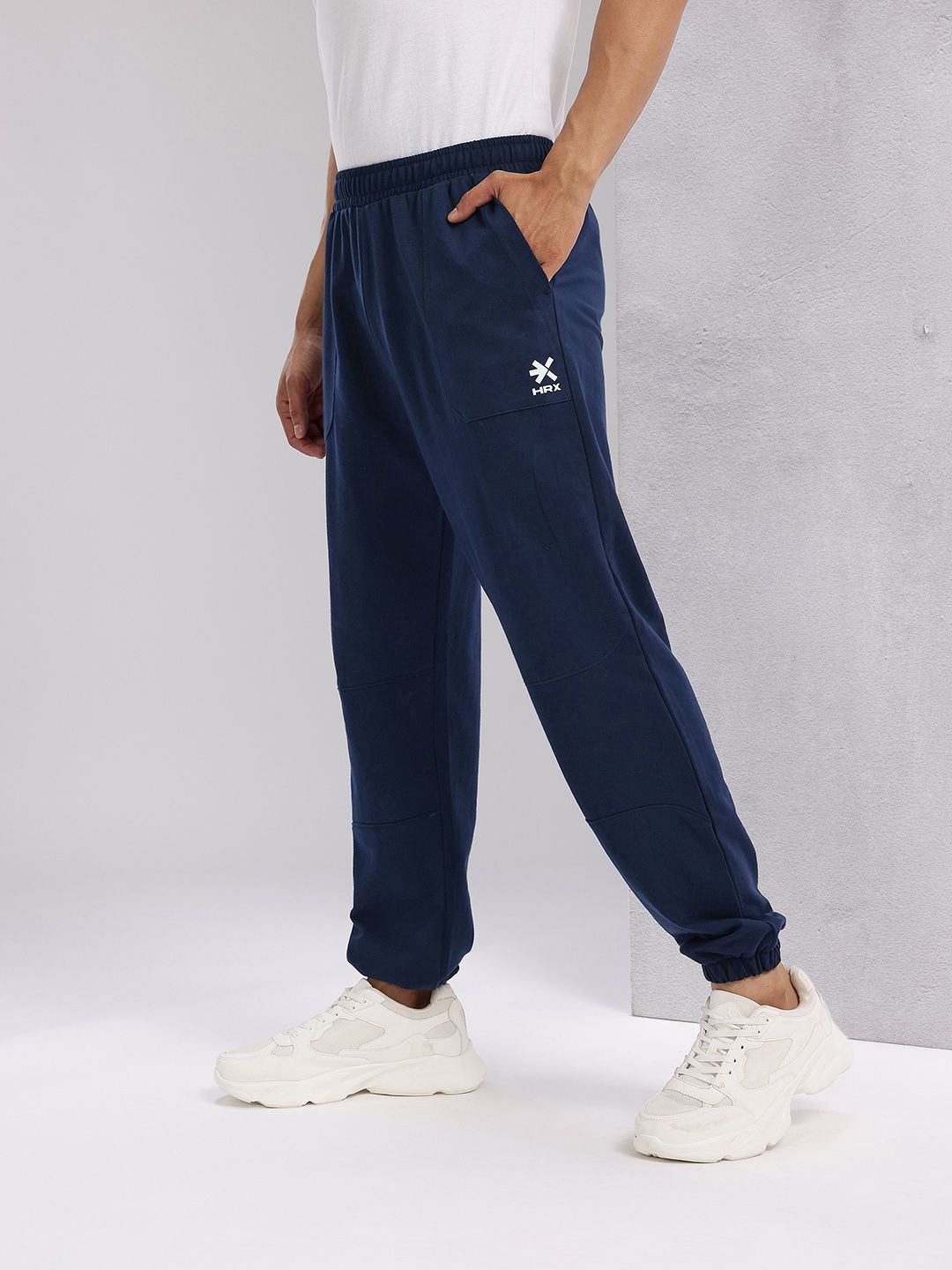 HRX by Hrithik Roshan Men Panelled Mid-Rise Regular Fit Lifestyle Joggers