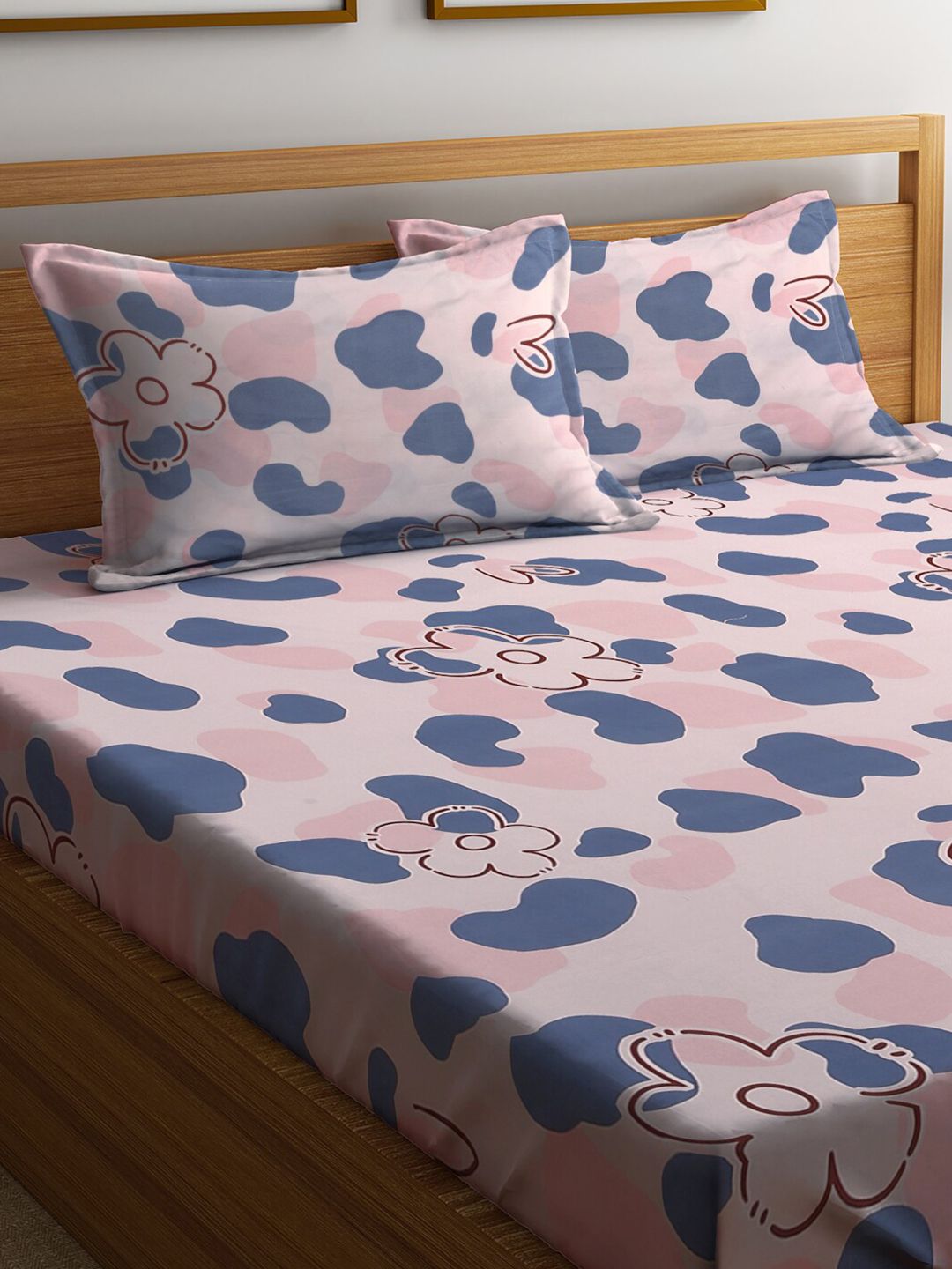 KLOTTHE Floral 300 TC Fitted Double King Bedsheet Set with 2 Pillow covers