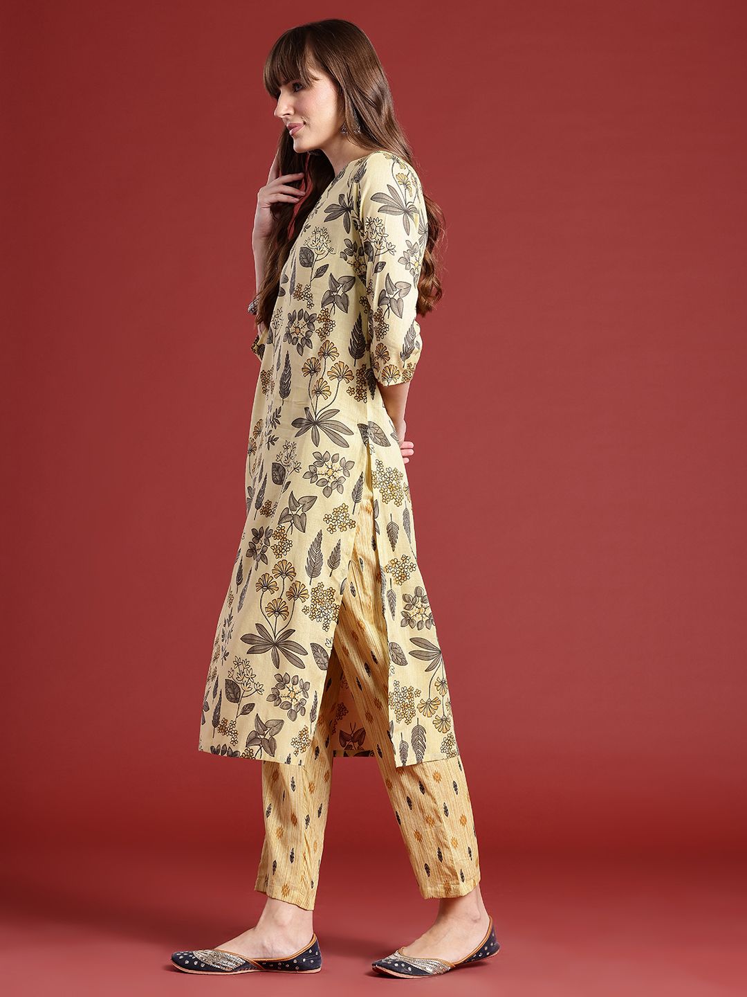 Anouk Floral Printed Pure Cotton Kurta With Trousers & Dupatta