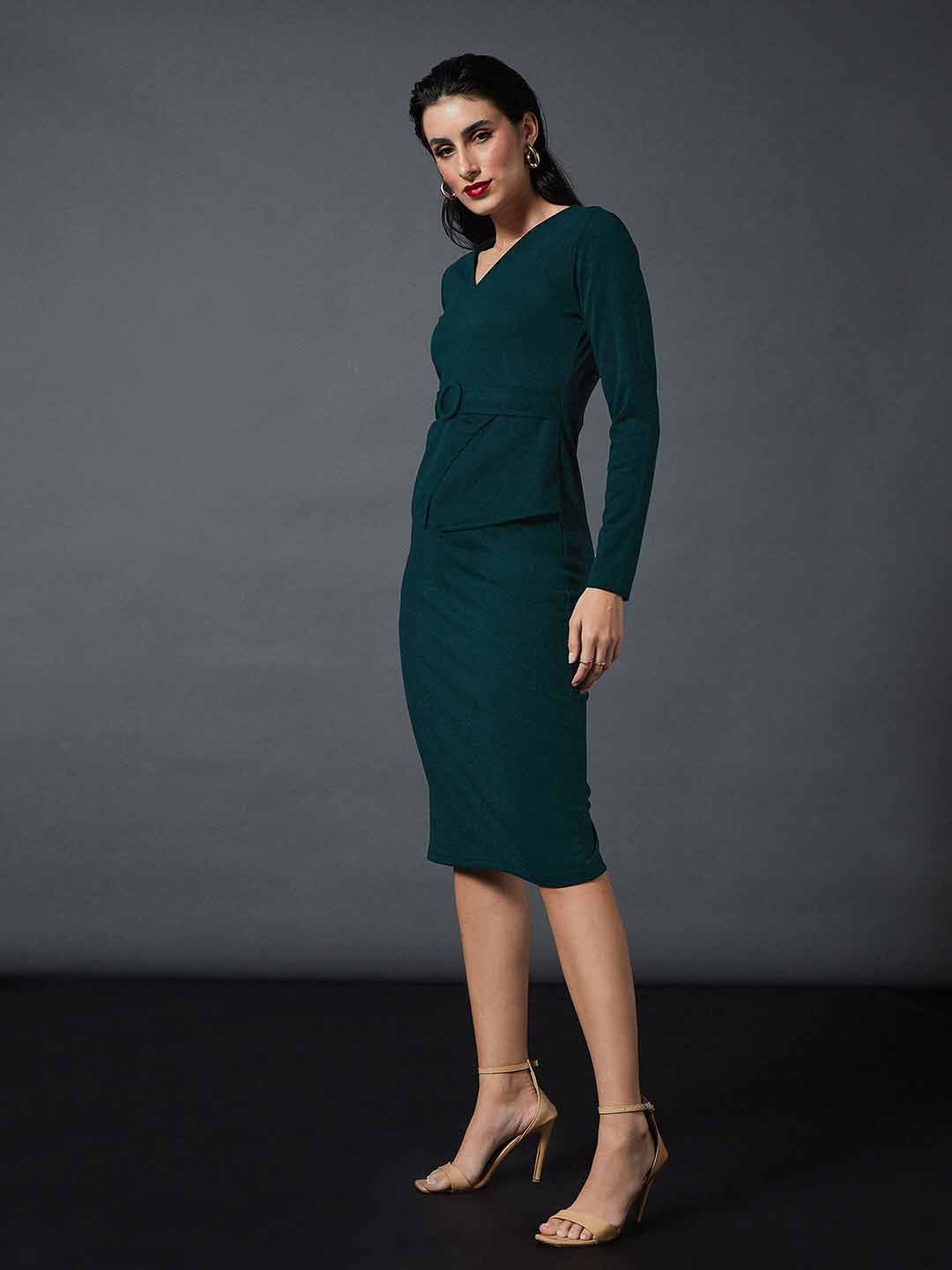 Sassafras worklyf v-neck sarung pakaian