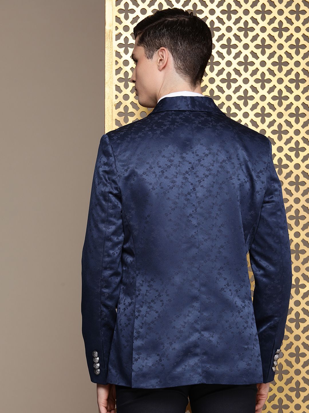 House of Pataudi Tailored Floral Self Design Velvet Finish Single-Breasted Party Blazer