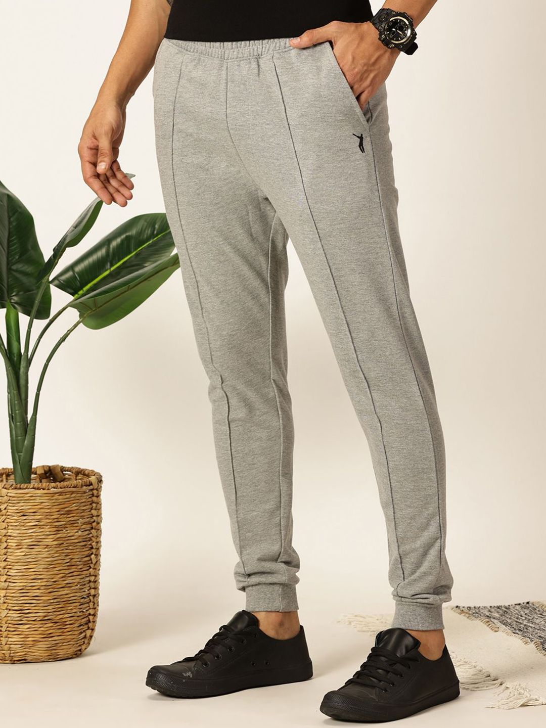 Thomas Scott Men Slim Fit Mid-Rise Joggers