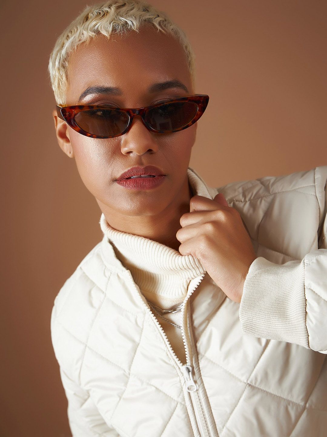 SASSAFRAS Mock Collar Quilted Jacket
